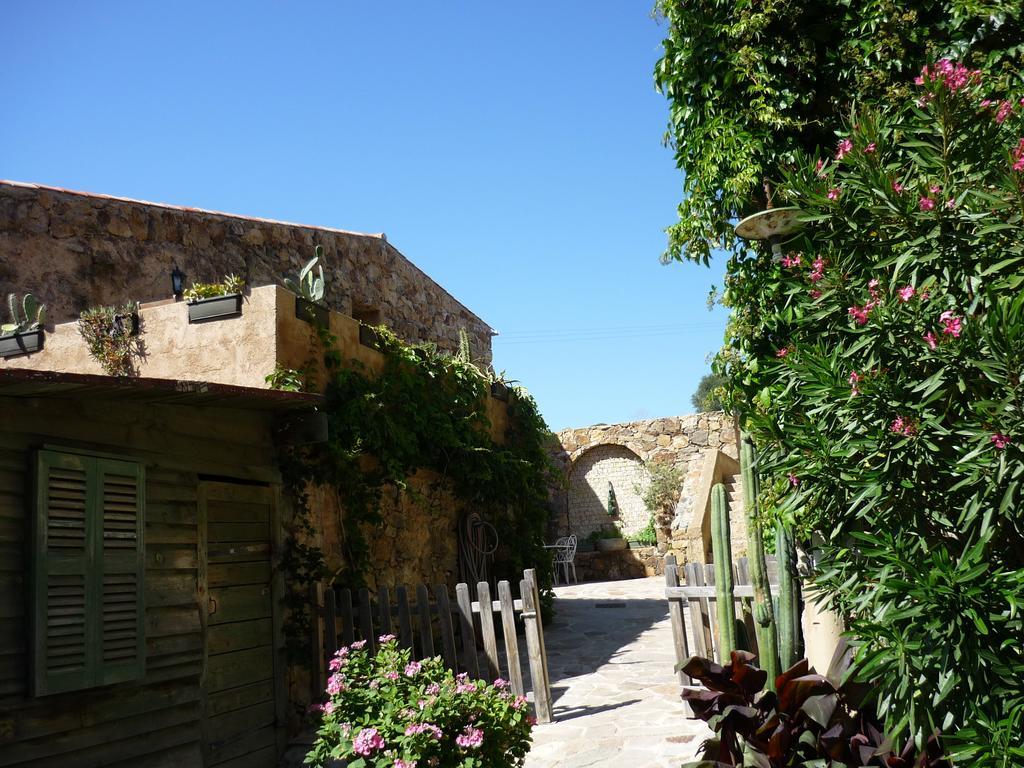 B&B Pietra-Monetta Pietra Moneta Exterior photo